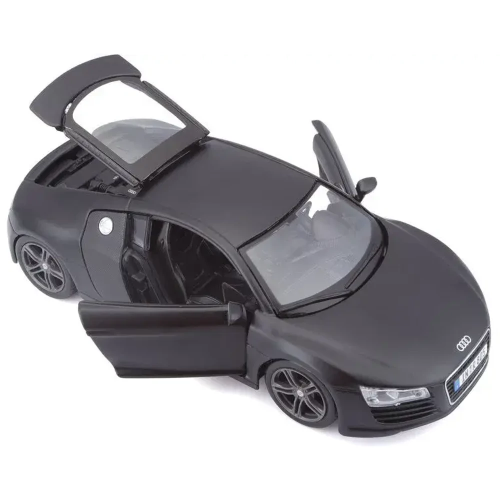 Maisto Audi R8 V10 plus fém és műanyag autó 1:24