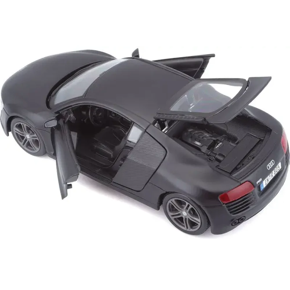 Maisto Audi R8 V10 plus fém és műanyag autó 1:24