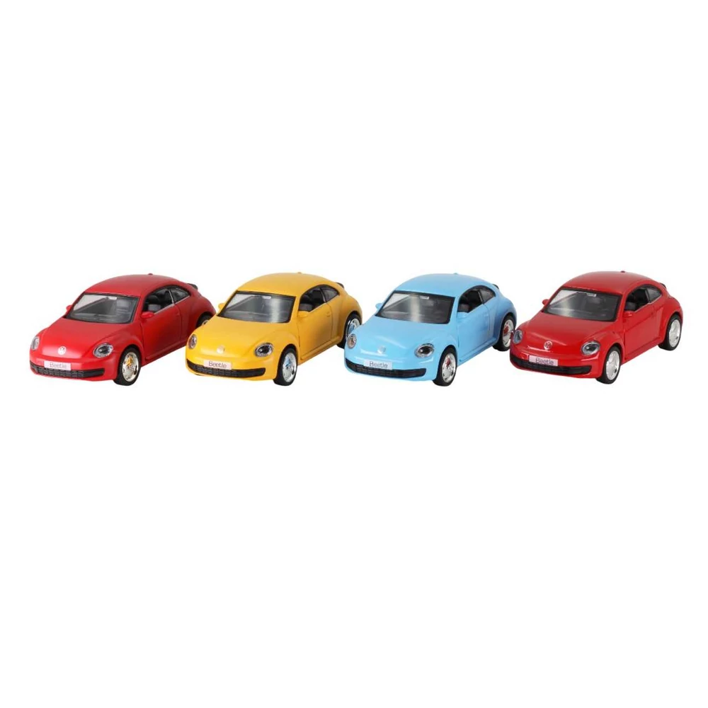 Diecast Volkswagen Beetle 2012 fém autó nyitható ajtókkal 1:32 (többféle)