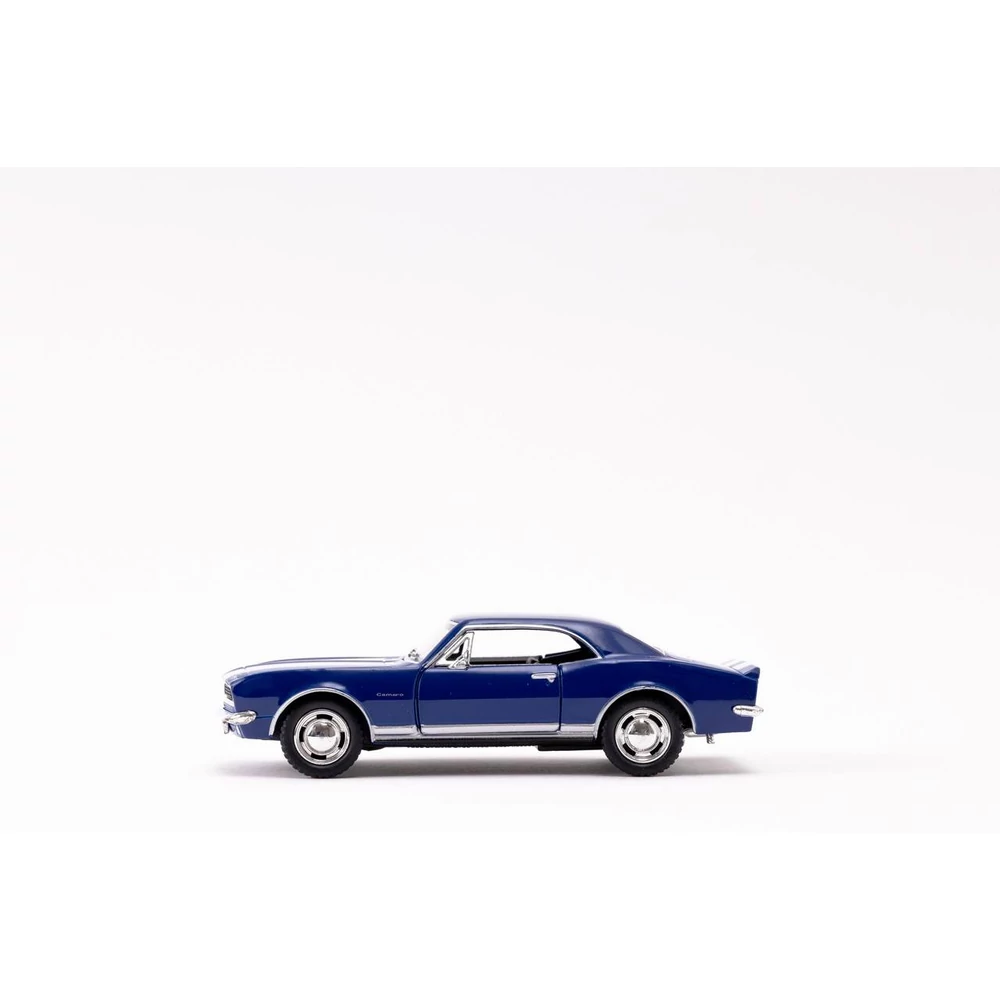 Kinsmart Chevrolet Camaro Z/28 1967 fém autó nyitható ajtókkal 1:37 (többféle)