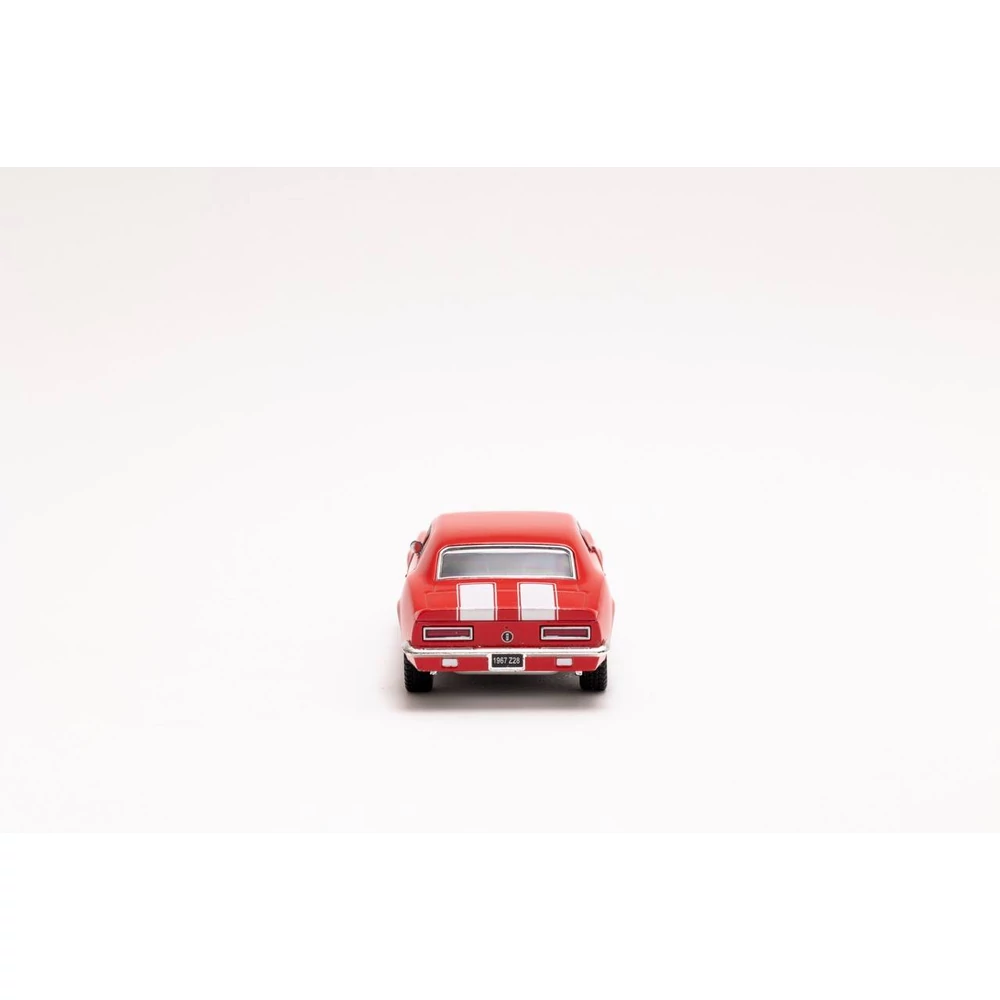 Kinsmart Chevrolet Camaro Z/28 1967 fém autó nyitható ajtókkal 1:37 (többféle)