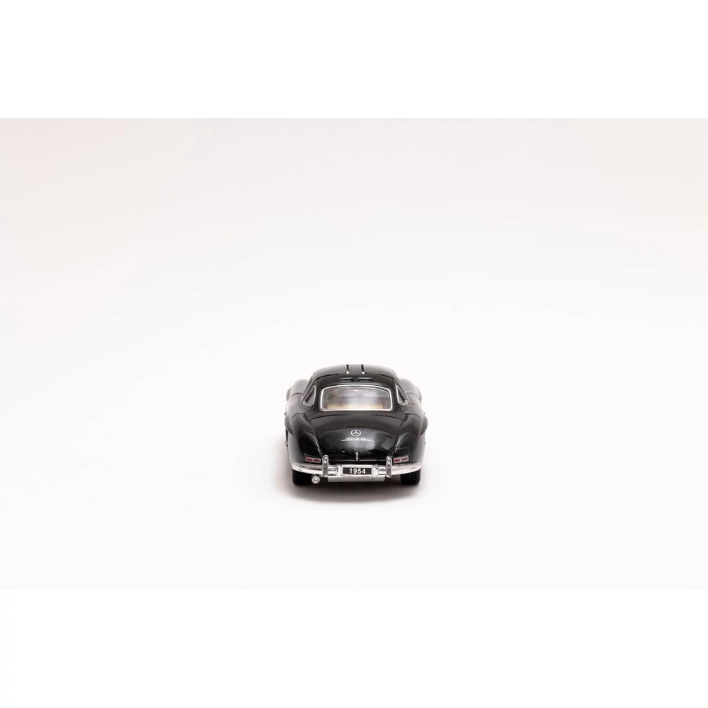 Kinsmart Mercedes-Benz 300SL Coupe 1954 fém autó nyitható ajtókkal 1:36 (többféle)