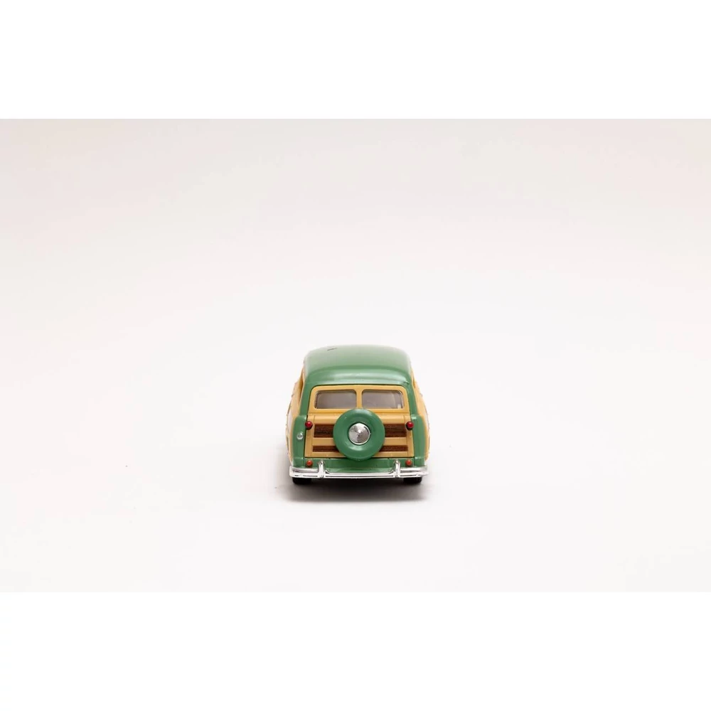 Kinsmart Ford Woody Wagon 1949 fém autó nyitható ajtókkal 1:40 (többféle)