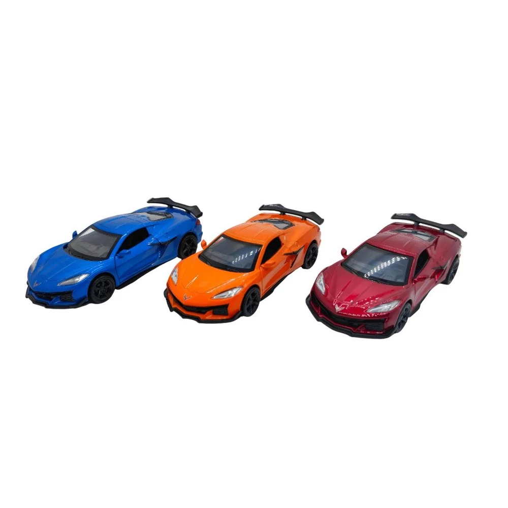 Diecast Chevrolet Corvette C8 Z06 (2024) fém autó nyitható ajtókkal (Többféle)